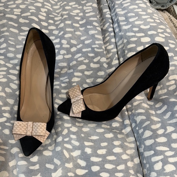 J. Crew Elegant Black Heels with Bow Accent - Picture 2 of 6